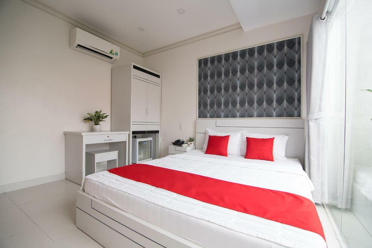 Bin Bin Hotel 4 - Near Sunrise City D7 Ho Şi Min Dış mekan fotoğraf