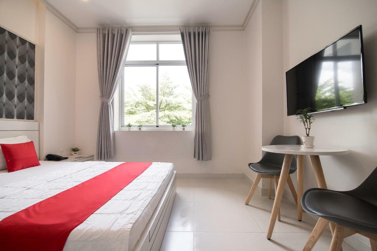Bin Bin Hotel 4 - Near Sunrise City D7 Ho Şi Min Dış mekan fotoğraf