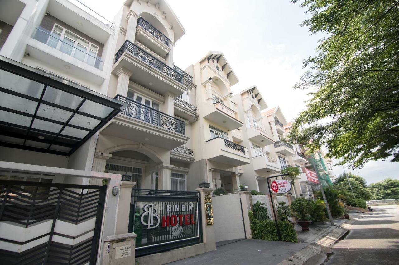 Bin Bin Hotel 4 - Near Sunrise City D7 Ho Şi Min Dış mekan fotoğraf